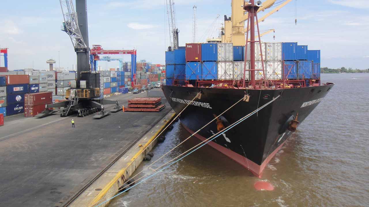 Importers abandon Nigerian ports, turn to Togo, Ghana amid rising charges 