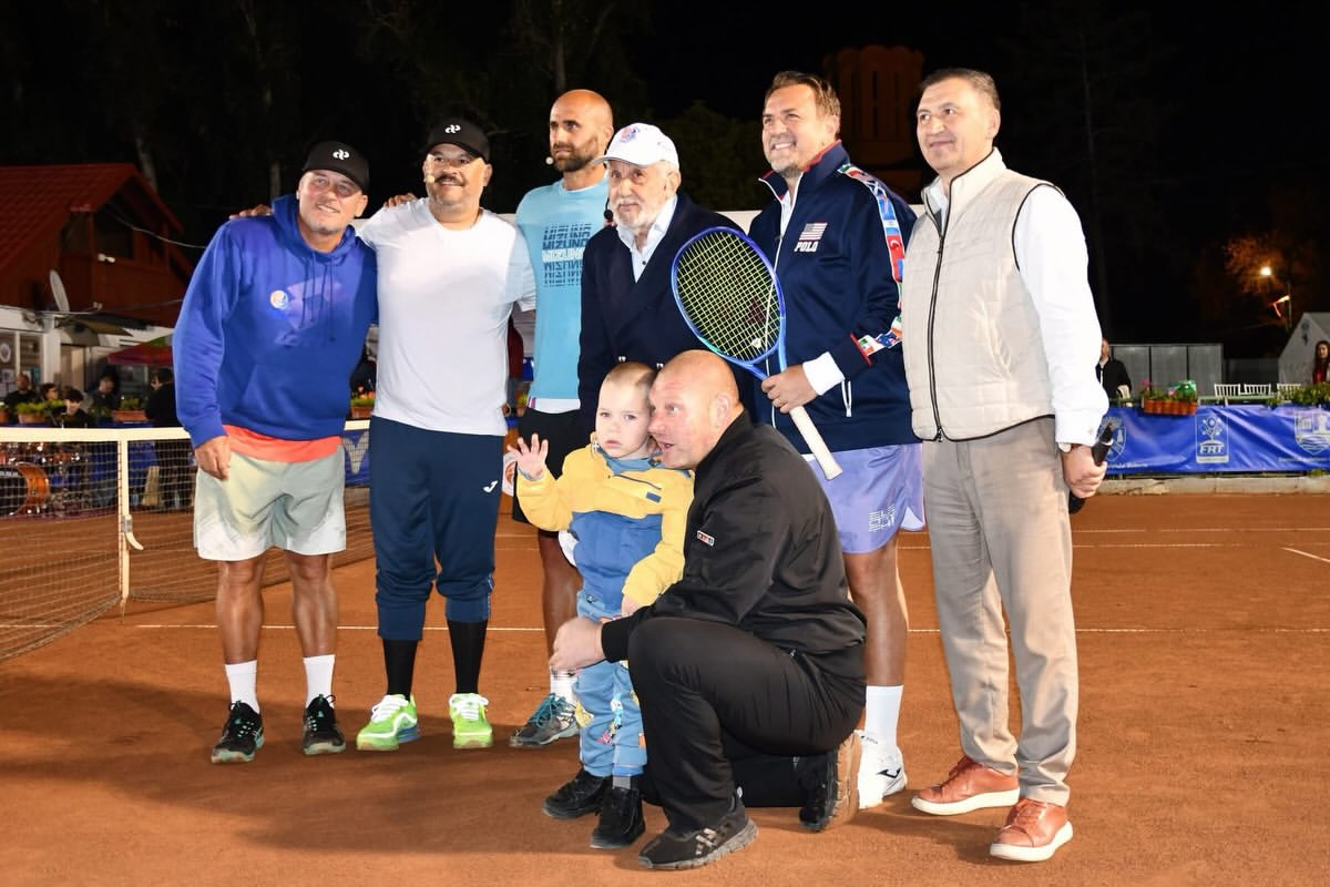 Mihai Bobonete și Horia Brenciu au jucat tenis pe ploaie pentru a ajuta un copil bolnav