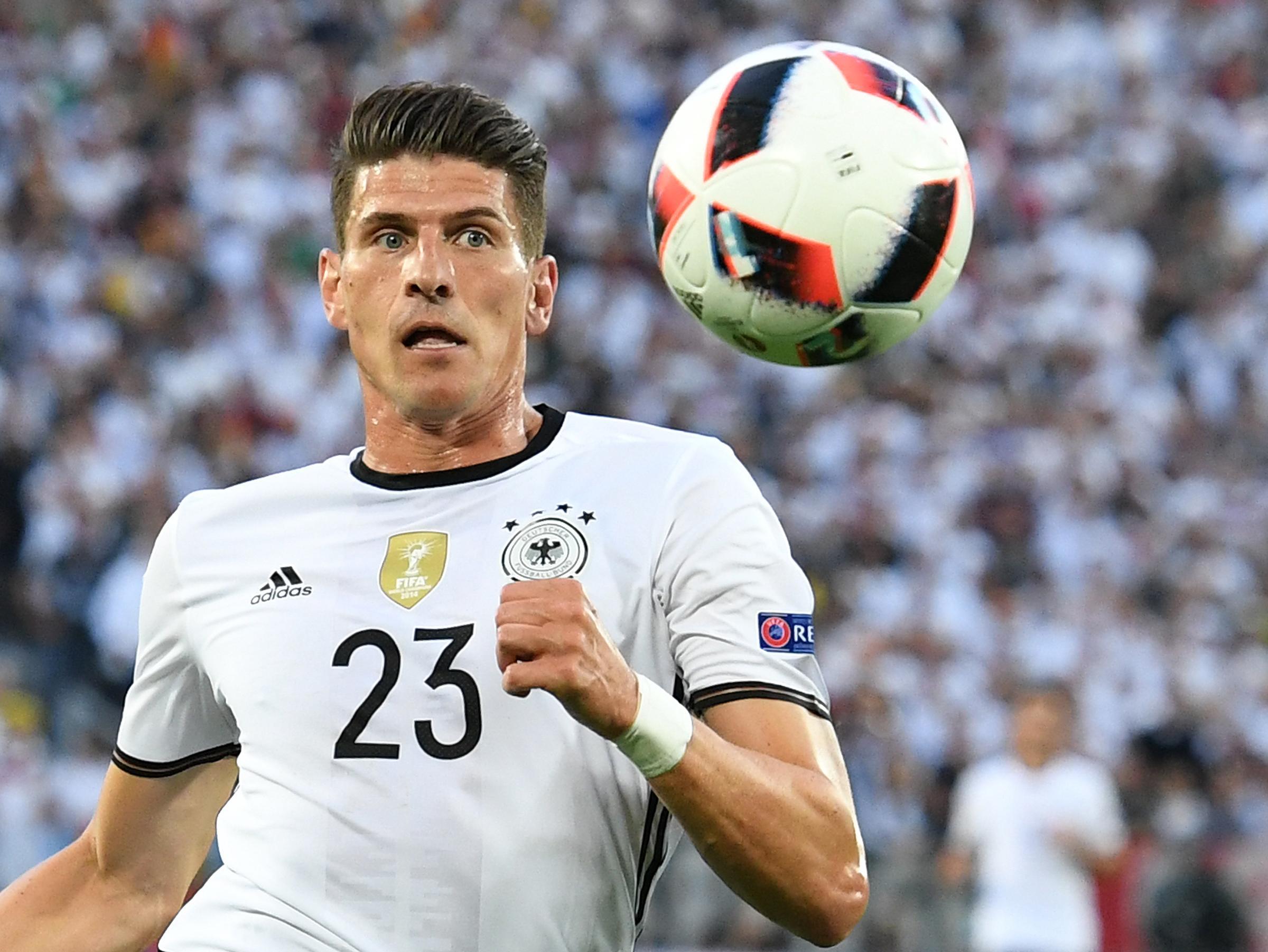 Mario Gomez s-a căsătorit la Munchen, cu câteva ore înaintea atacului armat din capitala Bavariei GALERIE FOTO