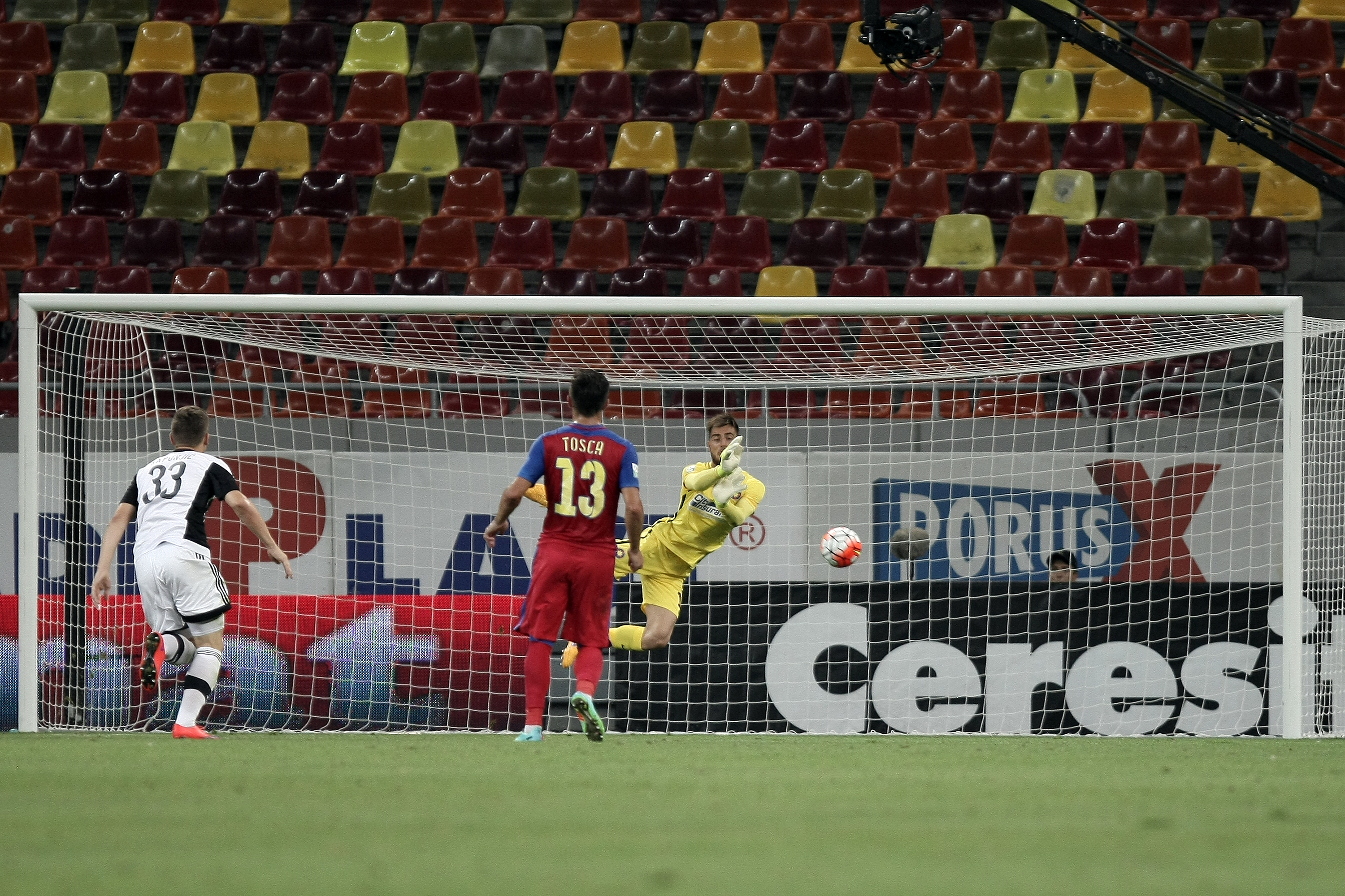 Steaua - Partizan 1-1 (Liga Campionilor, turul III preliminar, prima manșă). Gigi s-a rugat, Varela a egalat, iar calificarea în play-off se decide în infernul de la Belgrad / LIVE BLOG & VIDEO