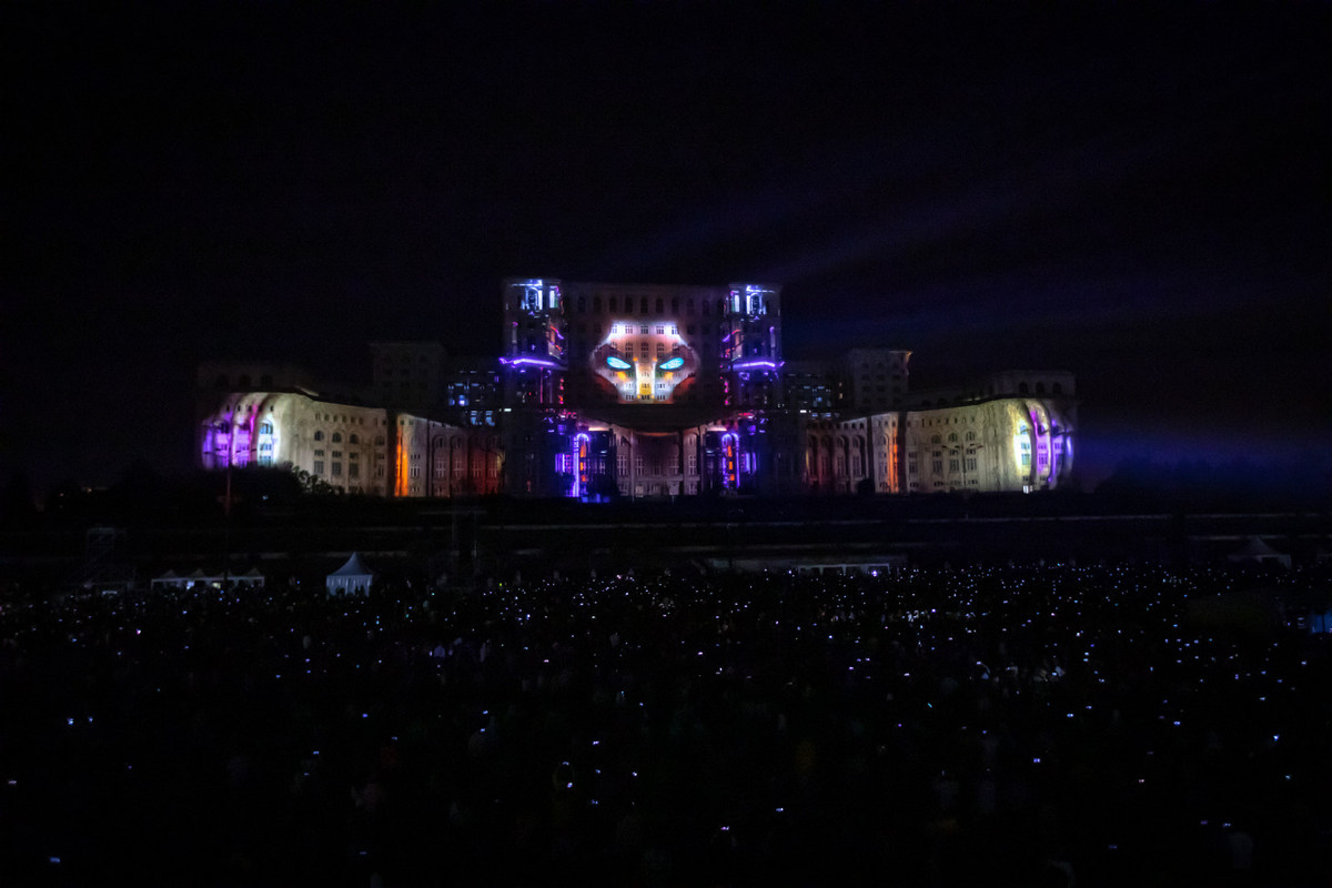 iMapp Bucharest 2021, evenimentul care luminează sâmbătă Palatul Parlamentului. Care e programul