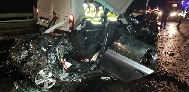 Accident grav pe şoseaua de centură a Iaşiului. Doi morți și un rănit, după o depășire