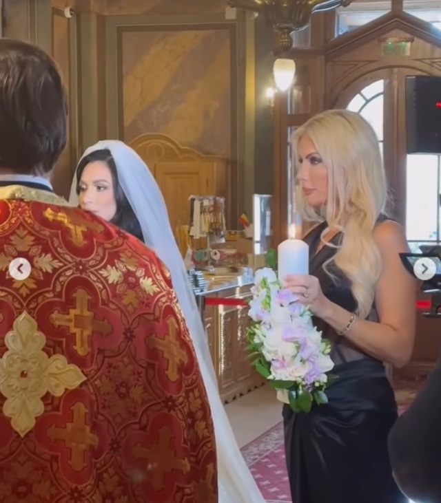 Nașa de cununie a Roxanei Vancea e Laura Vicol, deputată PSD. Cum s-au împrietenit: „Acum 11 ani m-am întâlnit cu ea la sală, venea de la tribunal”