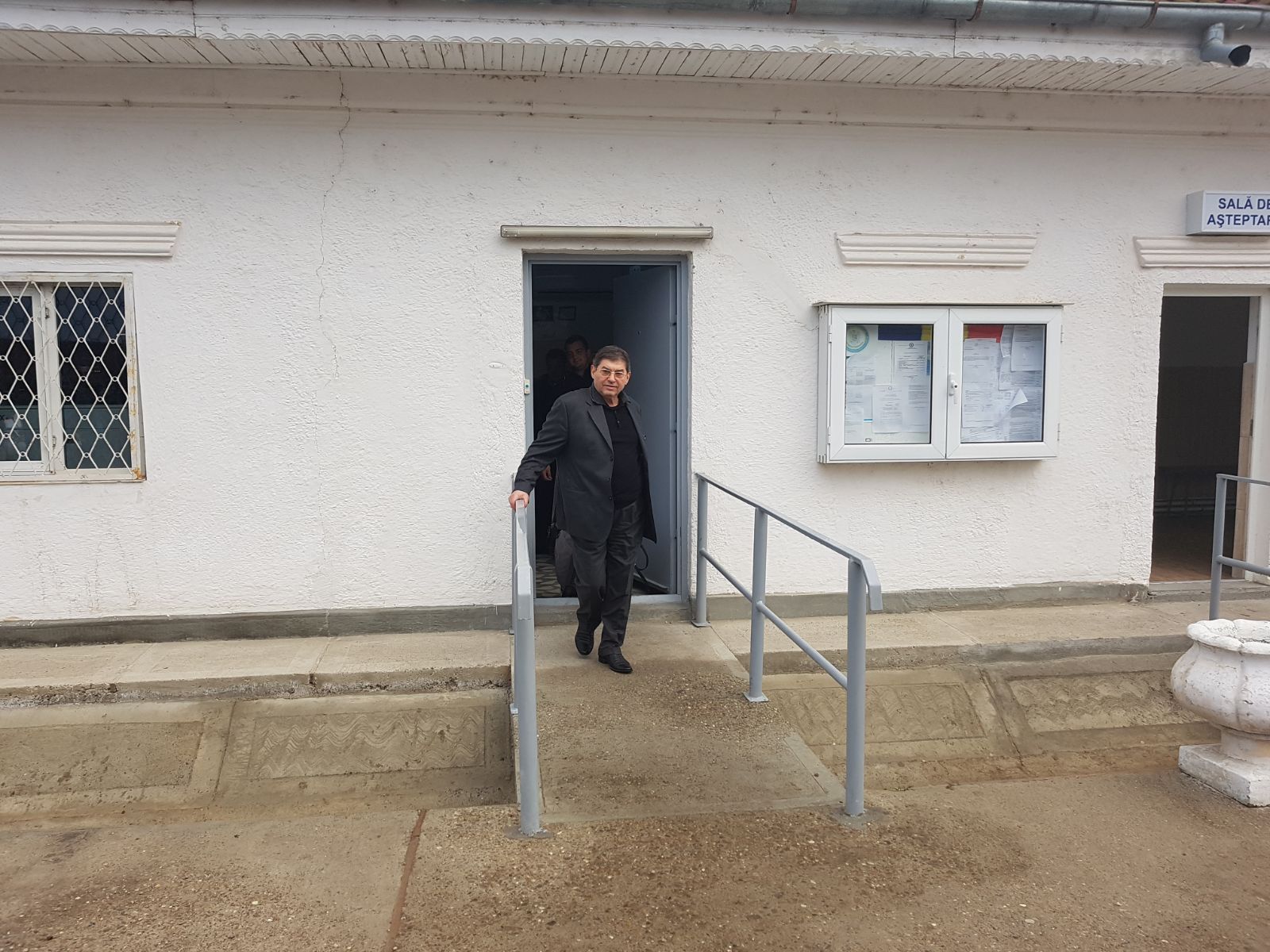 FOTO&VIDEO Fostul președinte al CCI Mihail Vlasov a ieșit din pușcărie și spune că se duce la familie: "Mă simt liber în libertate"