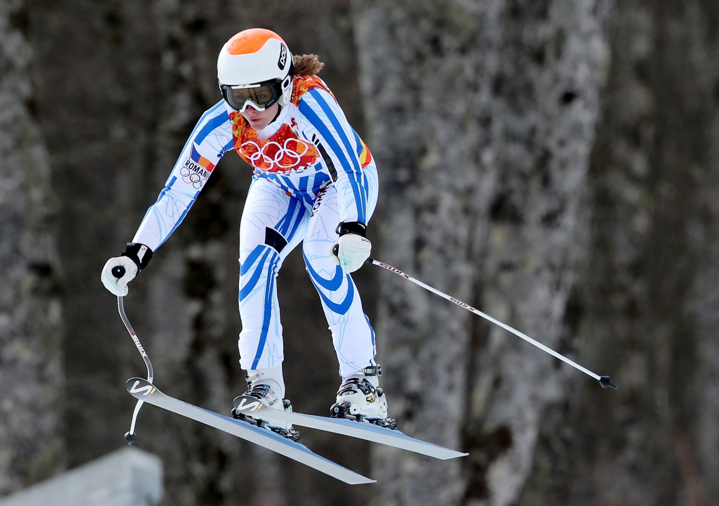 Lăsată de francezi să reprezinte România la JO 2014, schioarea Ania Caill se pregătește de Mondiale. Fascinată de viteză!