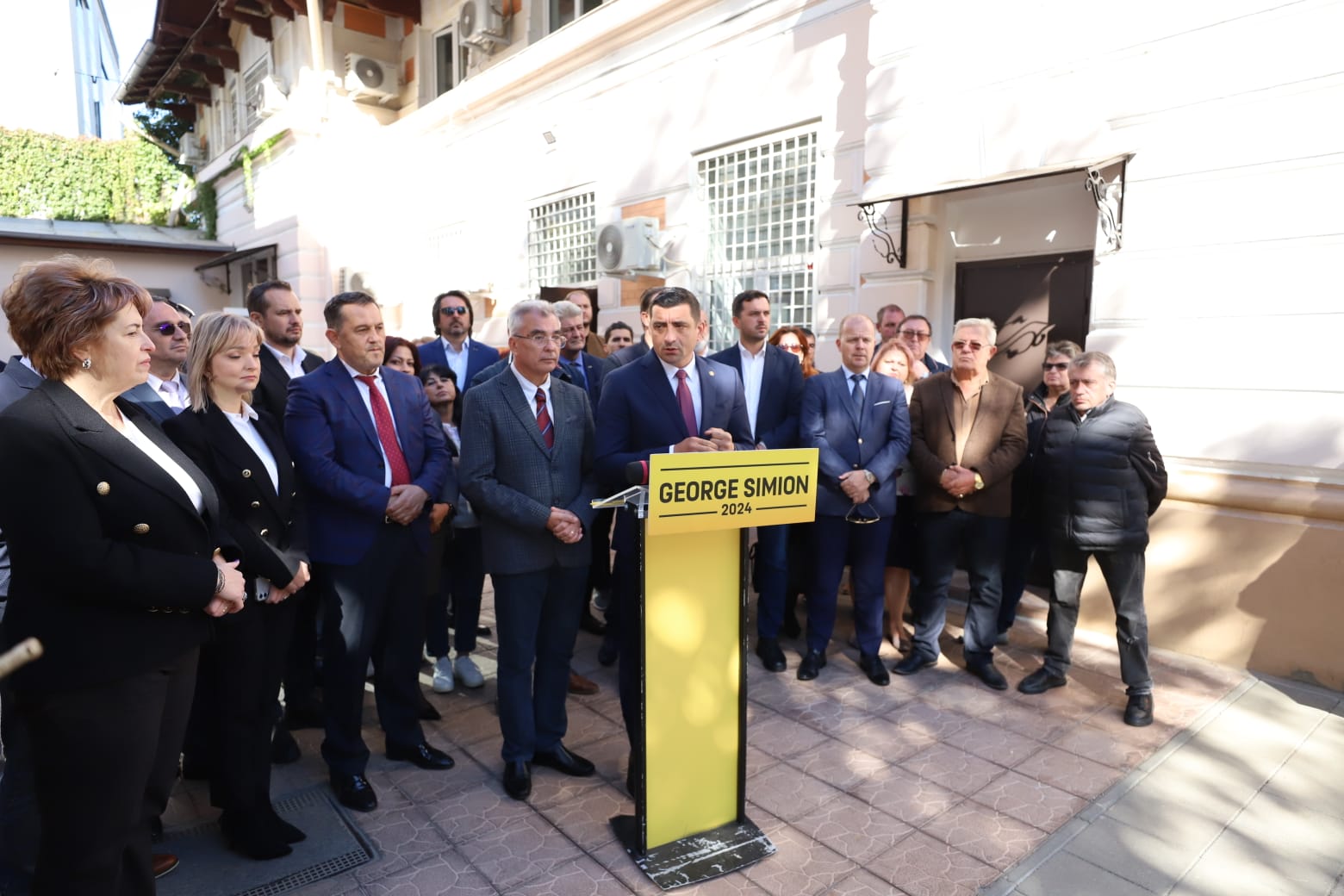 George Simion și Gigi Becali deschid lista AUR la Camera Deputaţilor în București