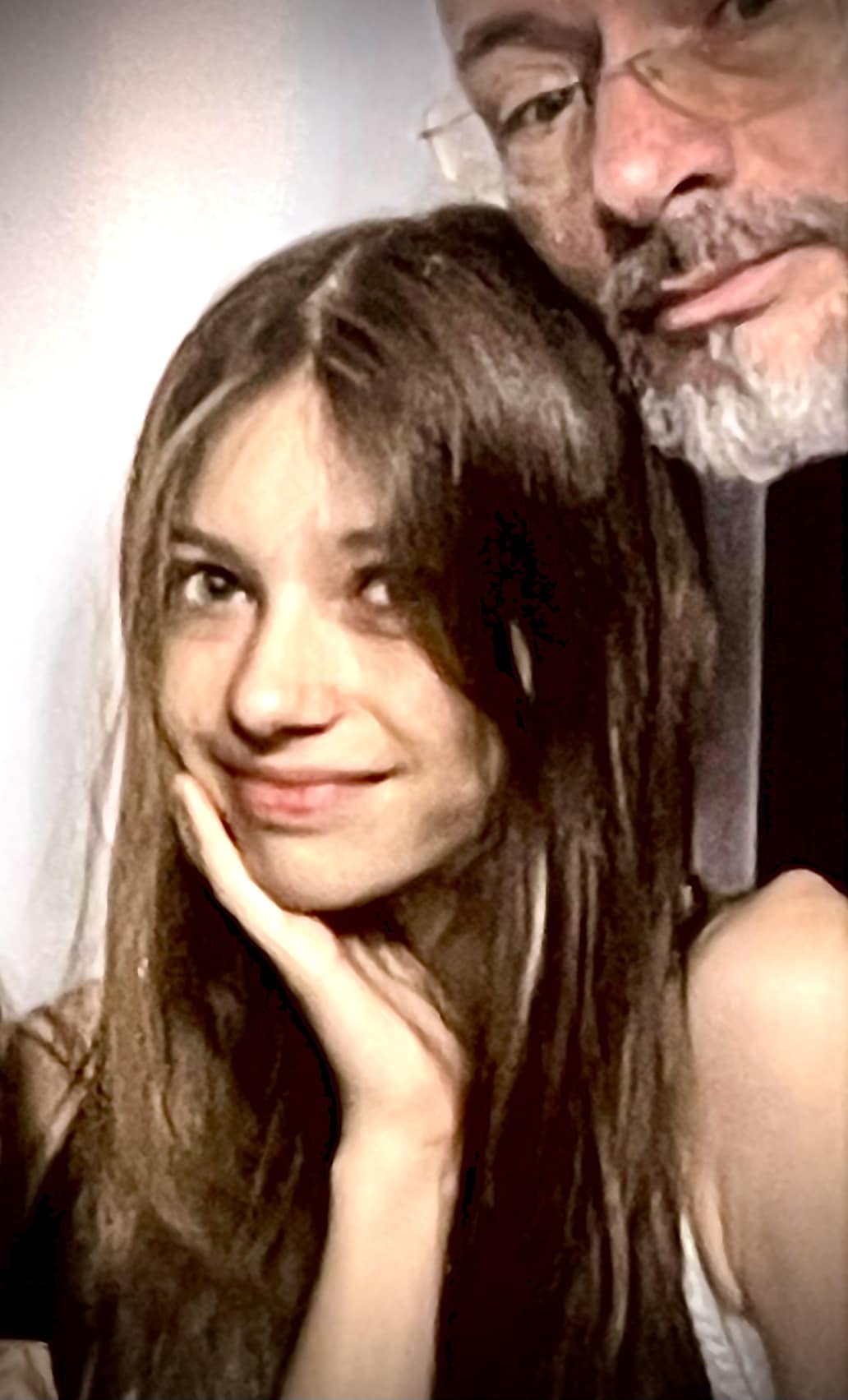 Iulia Albu îl contrazice pe Mihai Albu, care s-a plâns că e „tată de duminică” pentru fata lor: „Mikaela a fost dusă și adusă de noi să își vadă tatăl, nu conform programului”