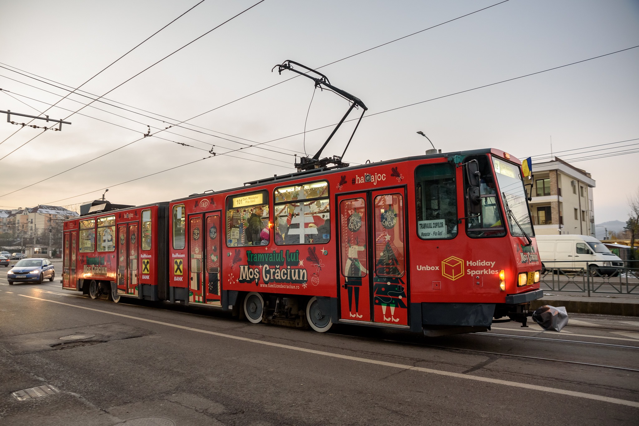 Provincia ține pasul cu Bucureștiul la capitolul Târgurilor de Crăciun. Maratonul vedetelor la Oradea, în timp ce Sibiul se laudă cu proiecții video spectaculoase