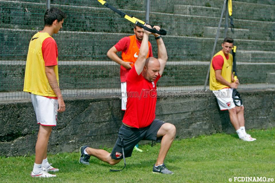Mircea Rednic și-a blindat apărarea cu un fundaș central de 1,90 metri