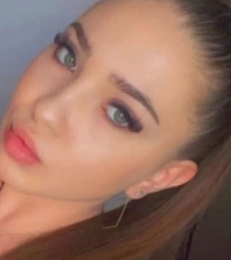 Alexia a murit în noaptea în care împlinea 19 ani, la volanul mașinii primite cadou de la părinți, pe E85, în Buzău