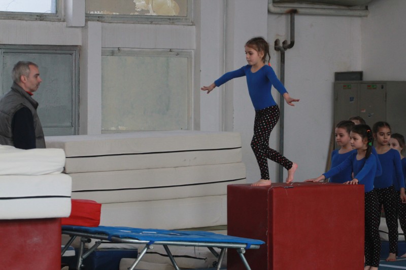 O zi din viața unor gimnaste: cu cântec spre sală, înainte! (EPISODUL 2) / FOTO&VIDEO