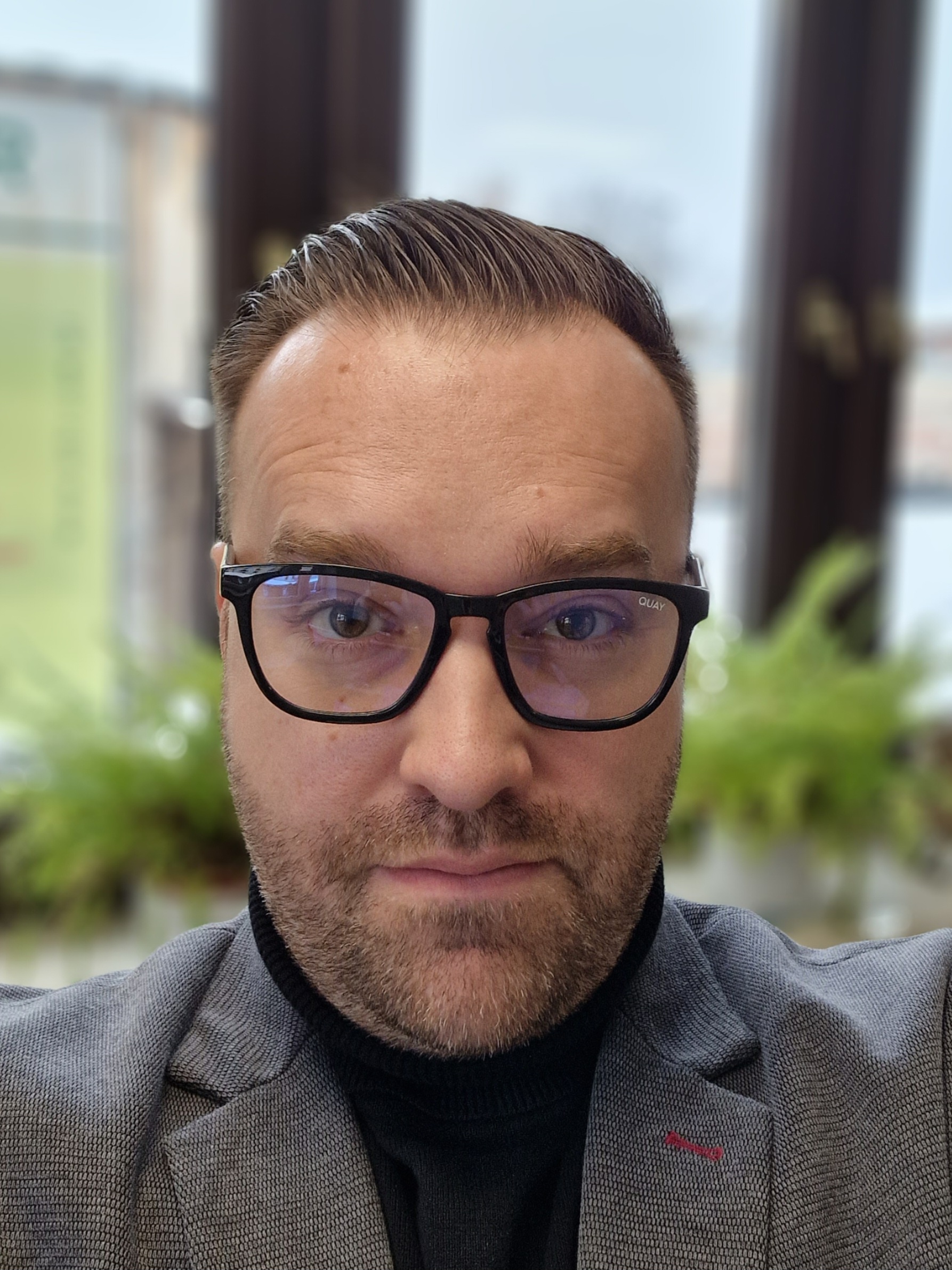 logo Tomasz Piwowarski