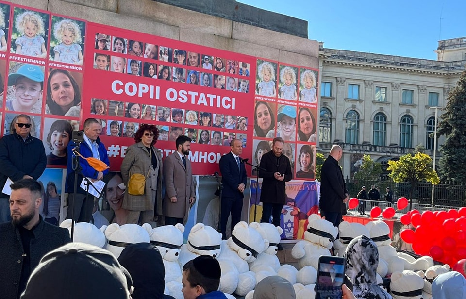 Manifestație la București în semn de solidaritate cu cetățenii israelieni ținuți ostatici în Fâșia Gaza. FOTO