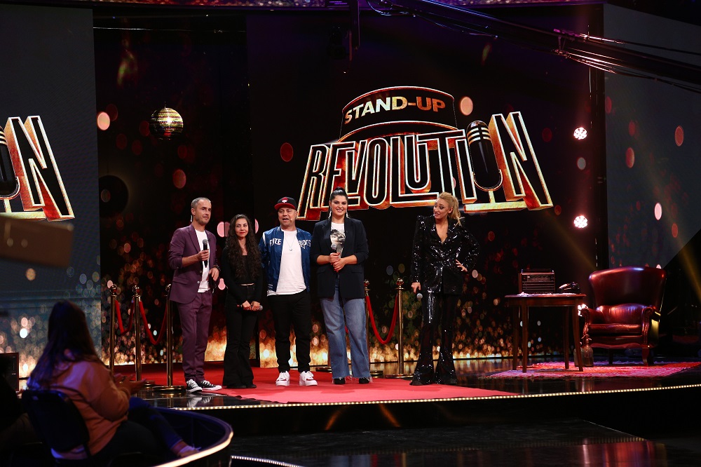 Amna vine la „Stand-Up Revolution”: „Îmi doream să n-ajung să mă duelez chiar cu ea”. Ce se întâmplă în ediția din această seară
