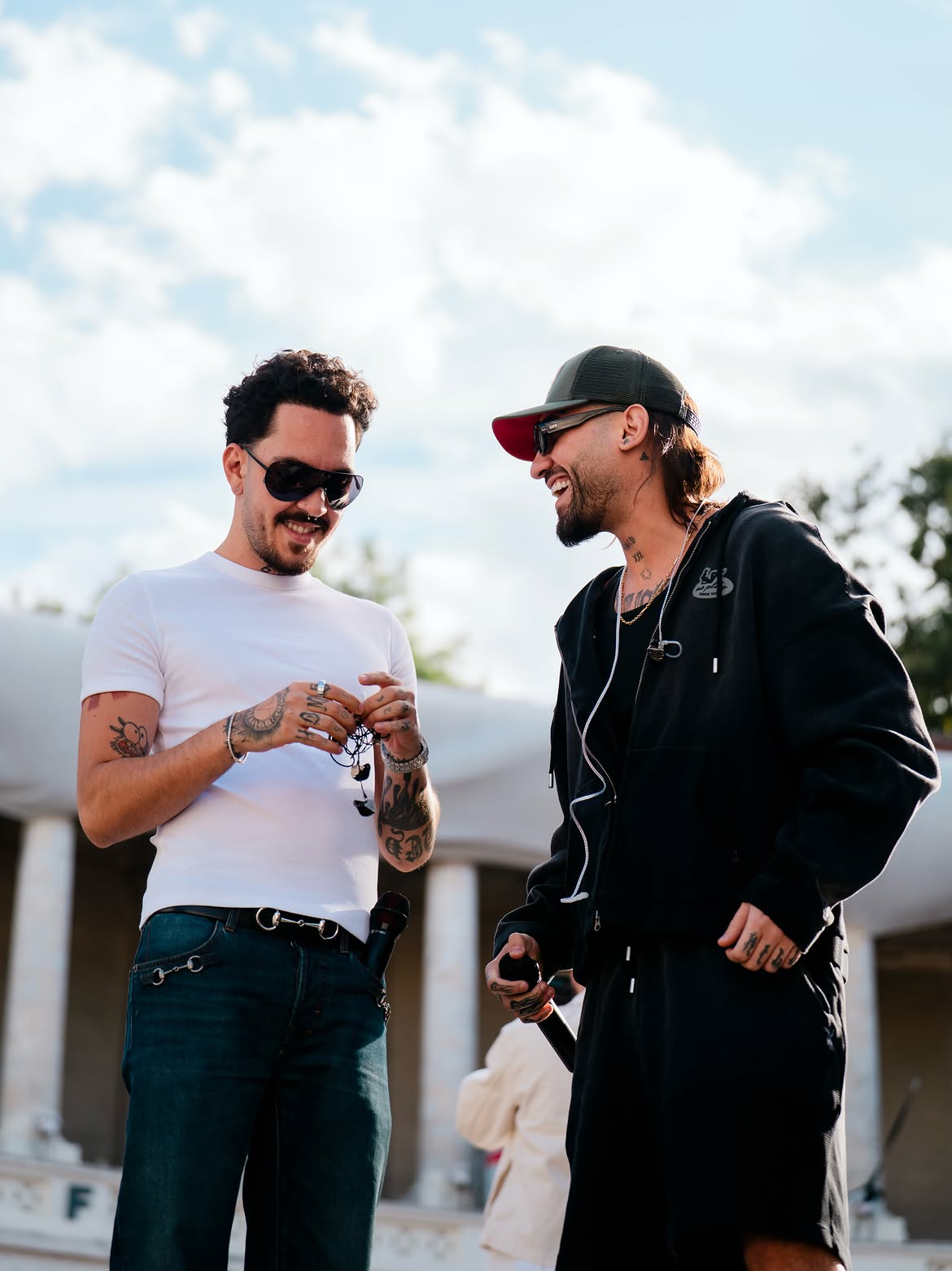 Ian a urinat pe scenă în timpul concertului de la Arenele Romane 