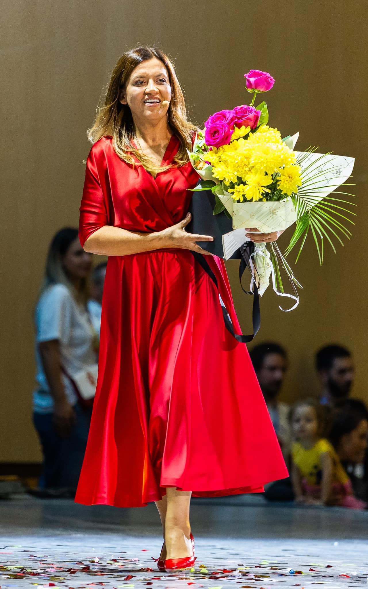 Mirela Retegan, fondatoarea „Zurli”, părăsește România. „Plec în Africa unde voi exersa detașarea. Nu vă îngrijorați”