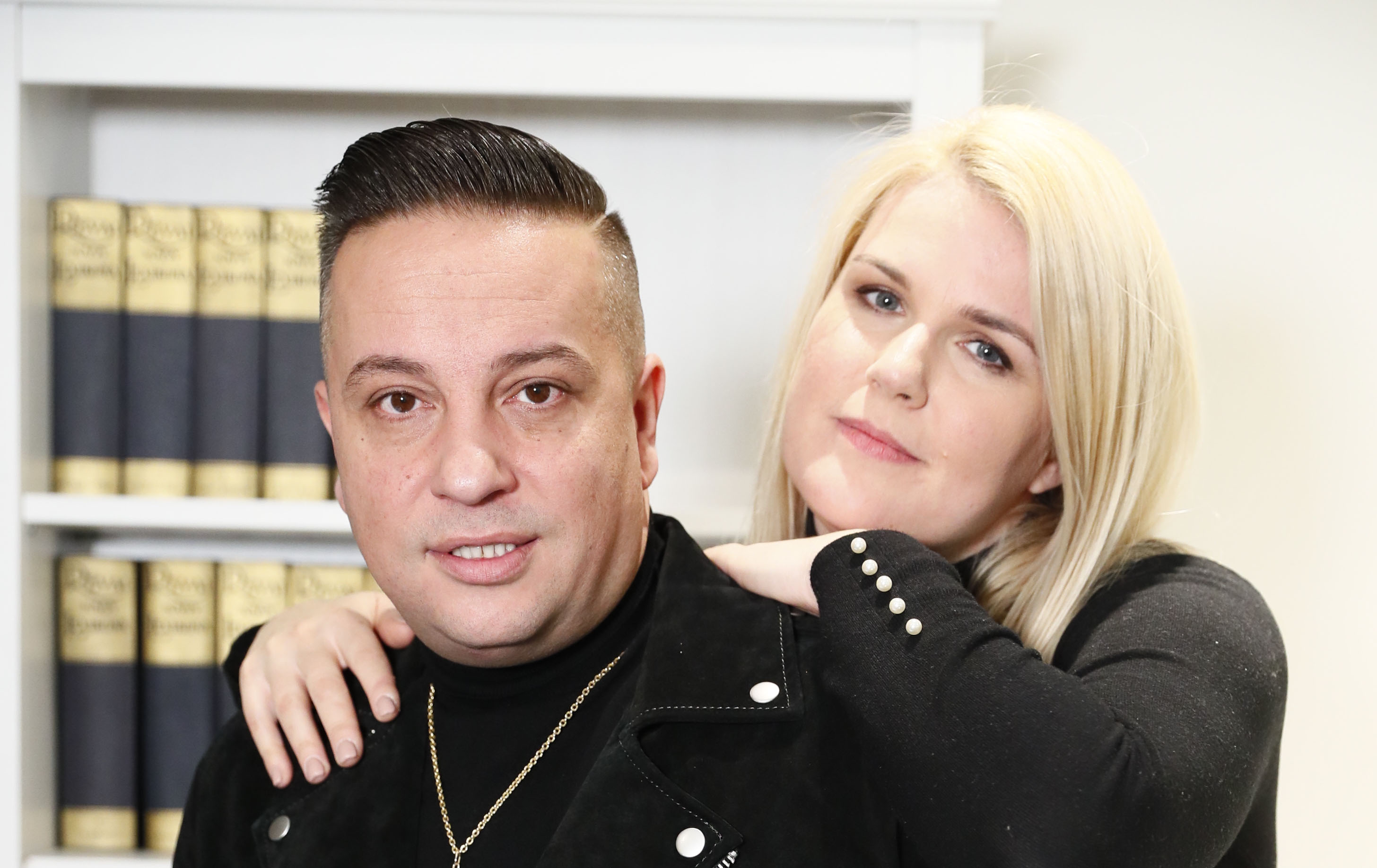 Durvul a per: évekig is elhúzódhat Körtvélyessy Kinga és L.L. Junior válása - Blikk