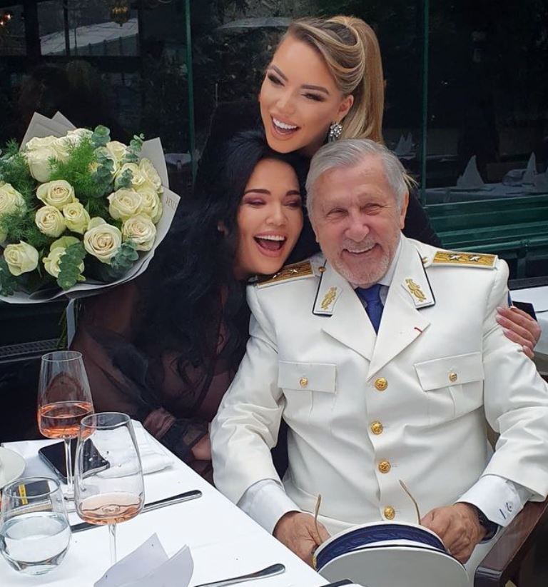 Cum au apărut Ilie Năstase și soția Ioana la mare, după ce s-a speculat că divorțează. El neagă zvonurile: „Ce atâta nebunie?”