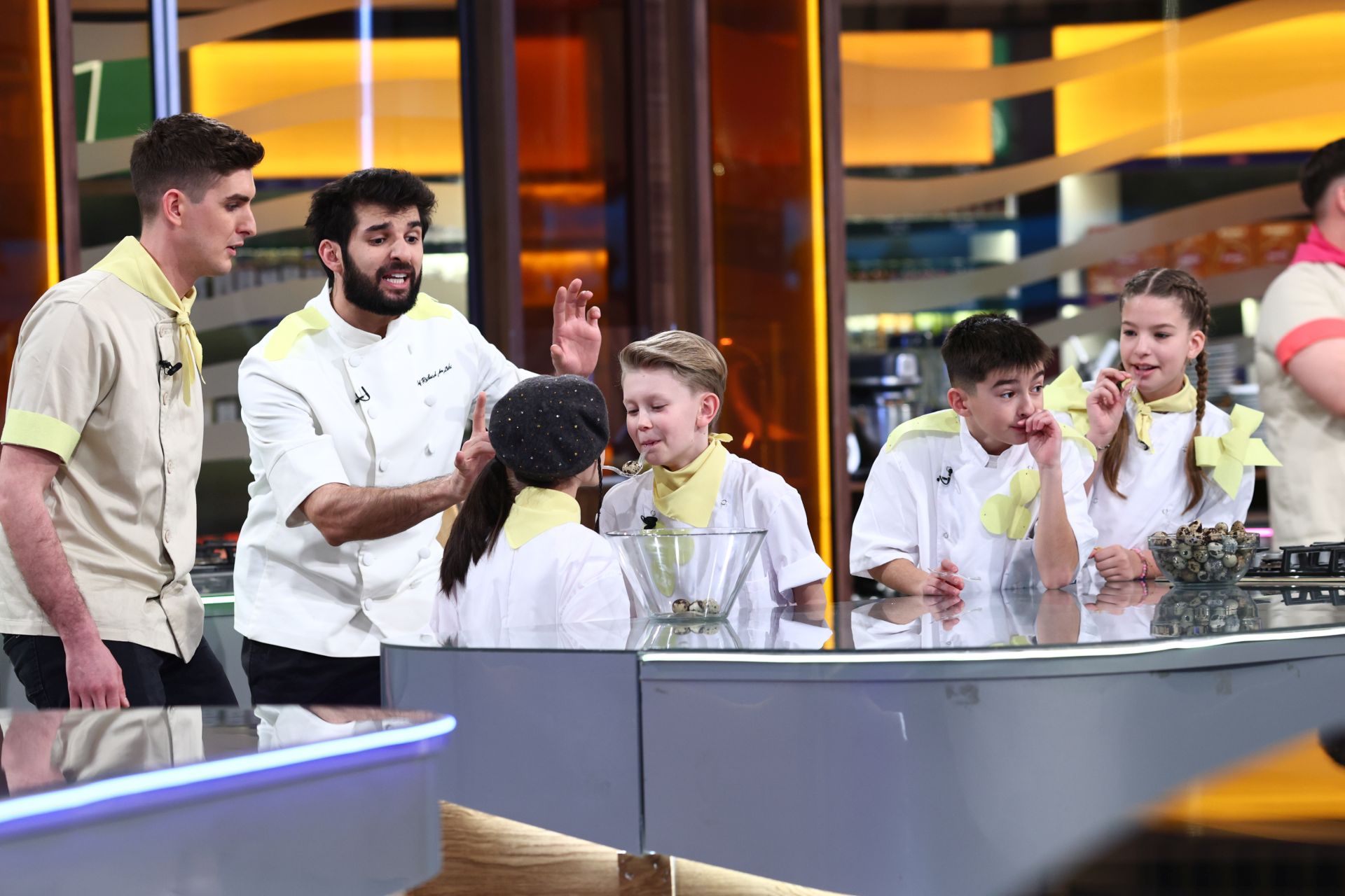 Chefi la cuțite – Viitorul are gust, 3 iunie 2026. Creațiile culinare vor fi degustate de invitați care dețin conturi de TikTok cu sute de mii de urmăritori