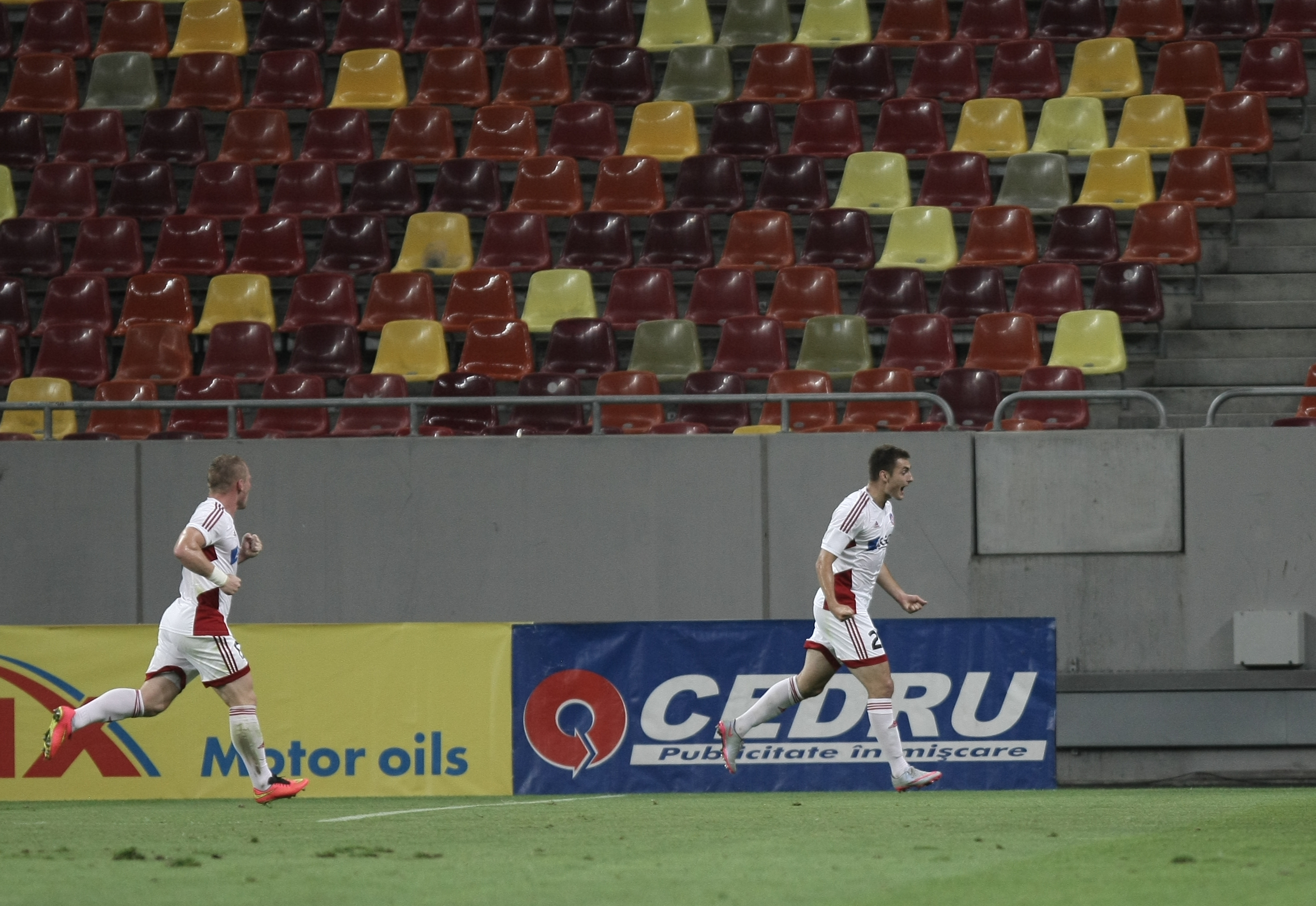 Liga Campionilor, turul II preliminar: Steaua - Trencin 2-3!!!! TrenCHIN!!!! Calificare jenantă a campioanei României! Mai întâi, Jairo l-a făcut franjuri la Papp, apoi Muniru și Tade au echilibrat situația pe tabelă. Pe final, Wesley i-a apropiat pe slovaci la un gol de calificare, iar Bero a avut șansa unui 4-2 halucinant! Rădoi continuă seria execuțiilor! După Tamaș, Țucudean și Luchin, l-a dat afară și pe Iancu / LIVE BLOG&GALERIE FOTO