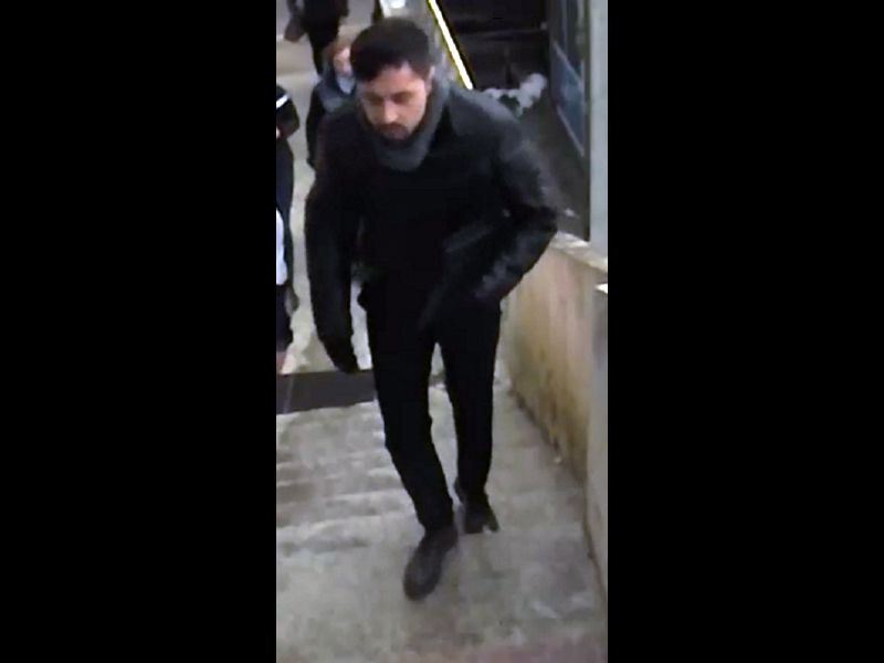 Cine este bărbatul care și-a împins tatăl de la balcon în Roman. Călin Cătălin Vârgolici a fost prins/ FOTO