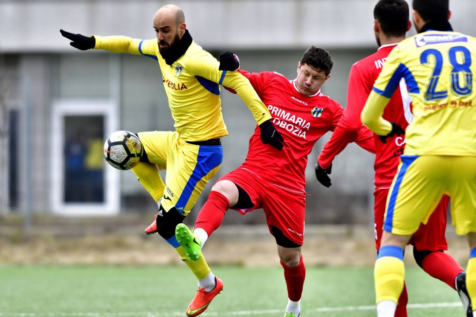 Radu Petrescu a revenit în arbitraj după operația pe creier! Ce meci a fluierat azi bucureșteanul și câte penalty-uri a acordat