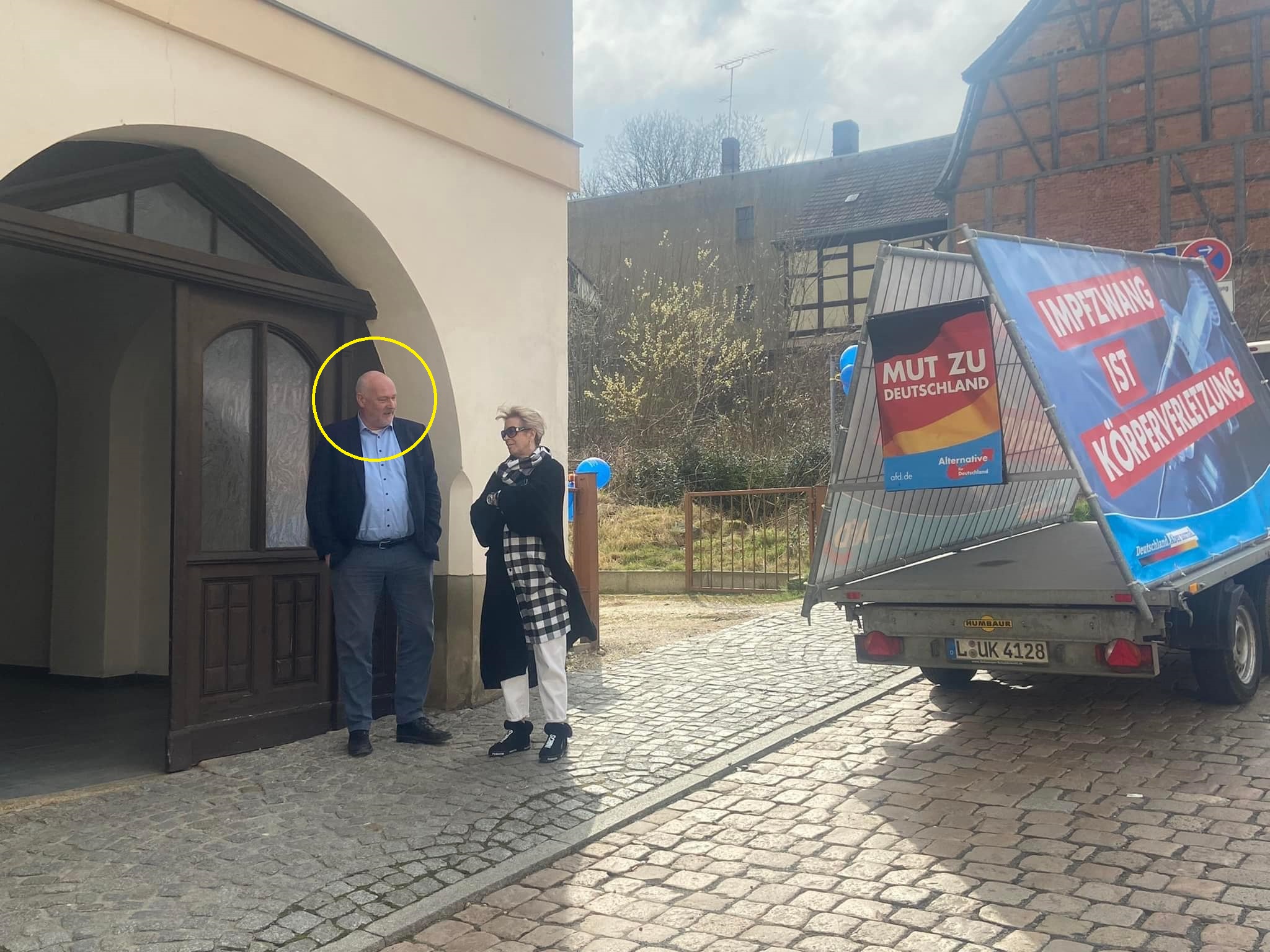 Deținuți politici fac muncă forțată pe plantația de ceapă a unui deputat german ce are legături cu Belarus: „5 euro pe zi, 11 ore fără apă și mâncare”