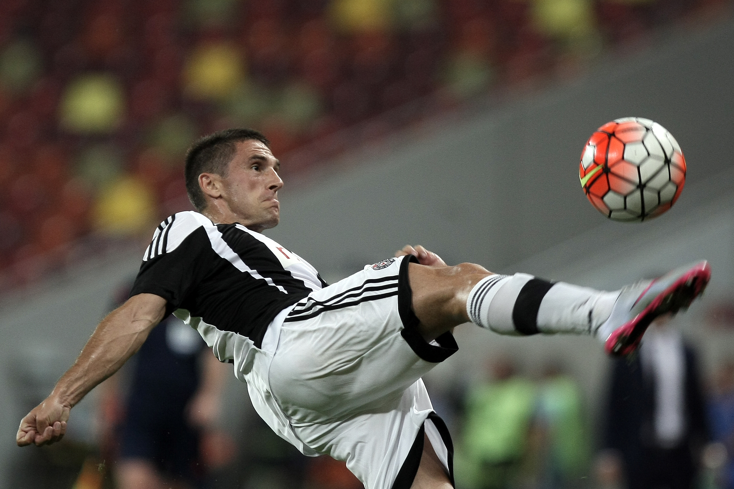 Steaua - Partizan 1-1 (Liga Campionilor, turul III preliminar, prima manșă). Gigi s-a rugat, Varela a egalat, iar calificarea în play-off se decide în infernul de la Belgrad / LIVE BLOG & VIDEO