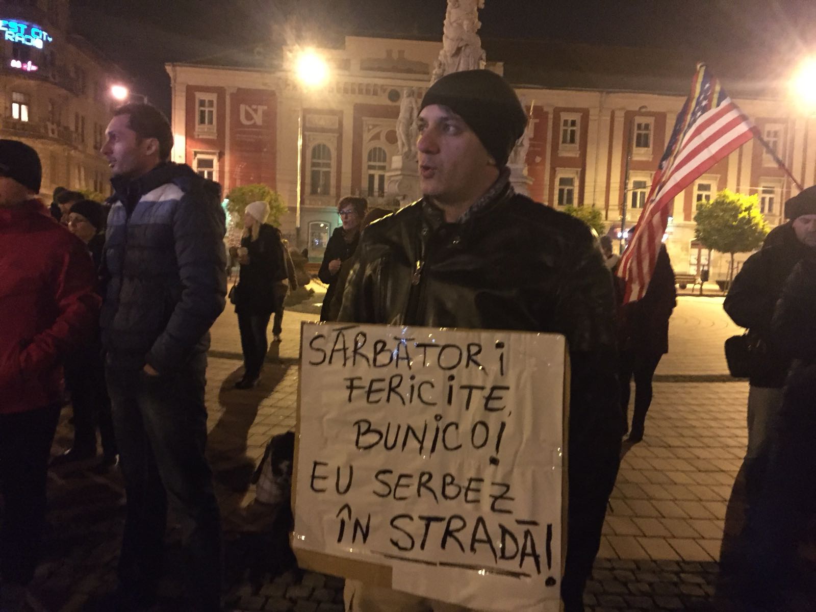 FOTO | Timișorenii au protestat pe muzică de colind