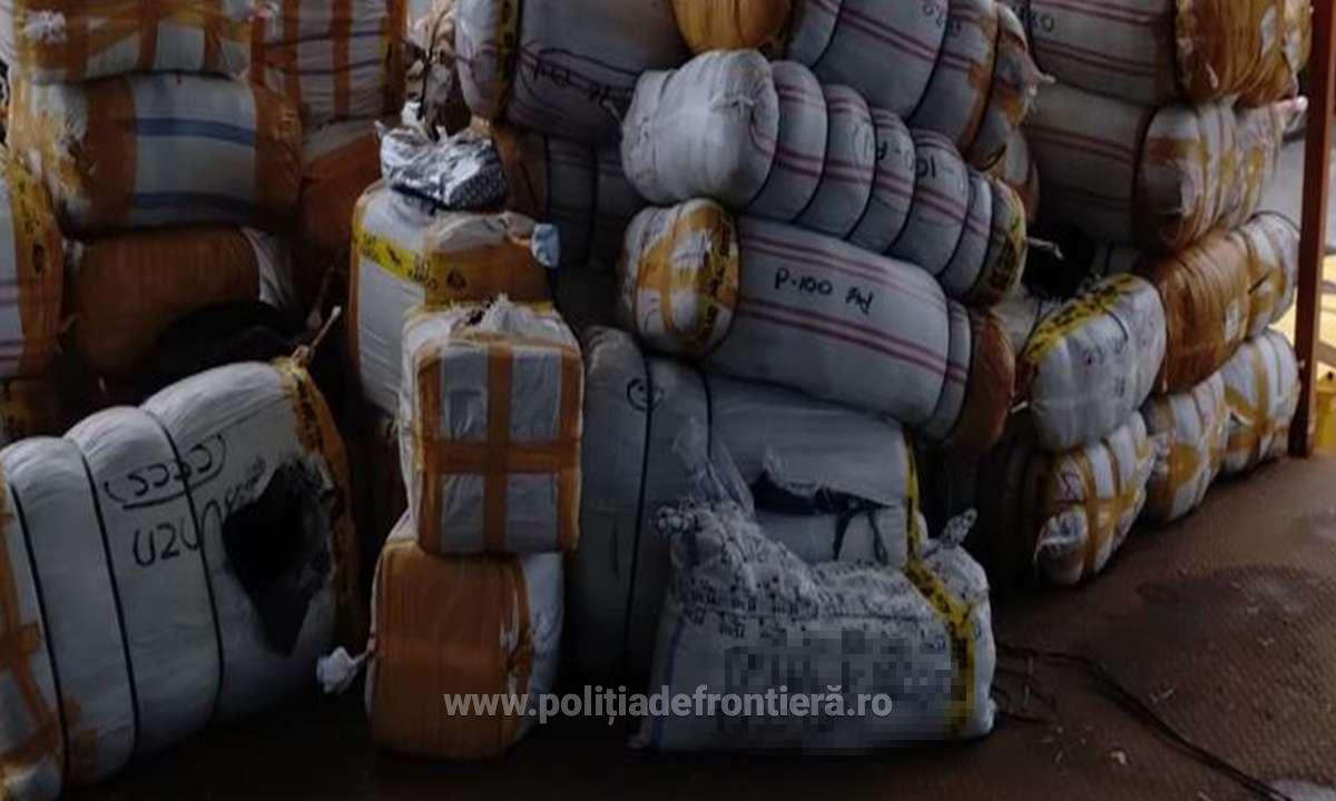 Mii de haine, genți și pantofi contrafăcuți, descoperite de Poliția de Frontieră. Unde trebuiau să ajungă produsele