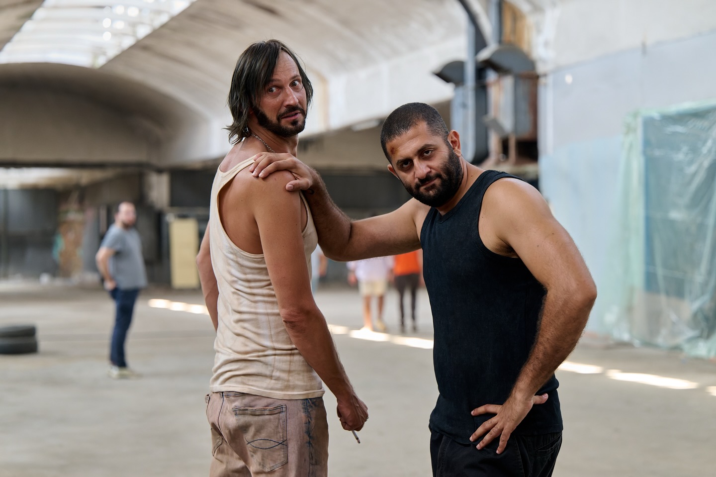 Serialul „Clanul” l-a marcat și fizic pe actorul Bogdan Farcaș. „Deodată m-am simțit șchiop” /VIDEO EXCLUSIV