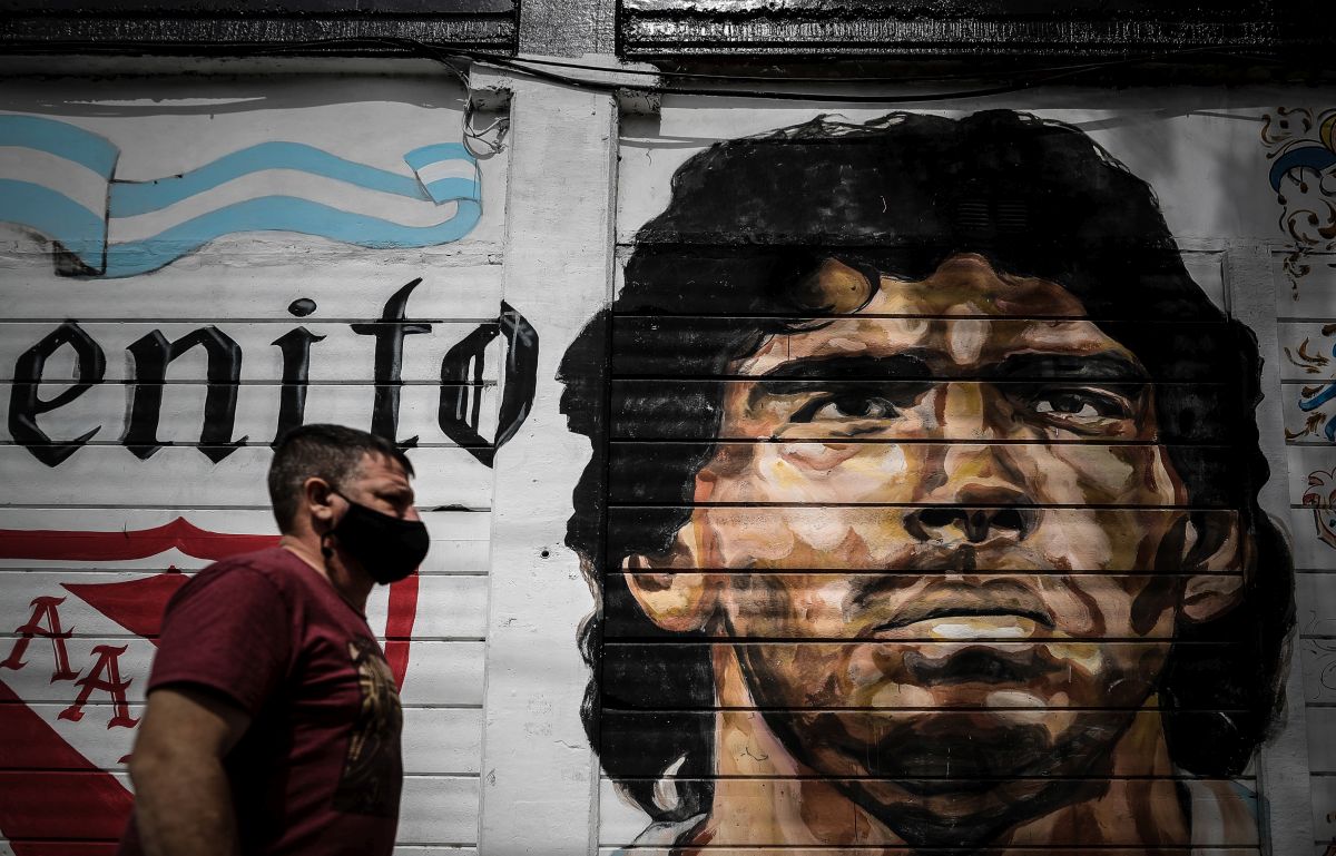 Diego Maradona a murit la 60 de ani. Trei zile de doliu în Argentina