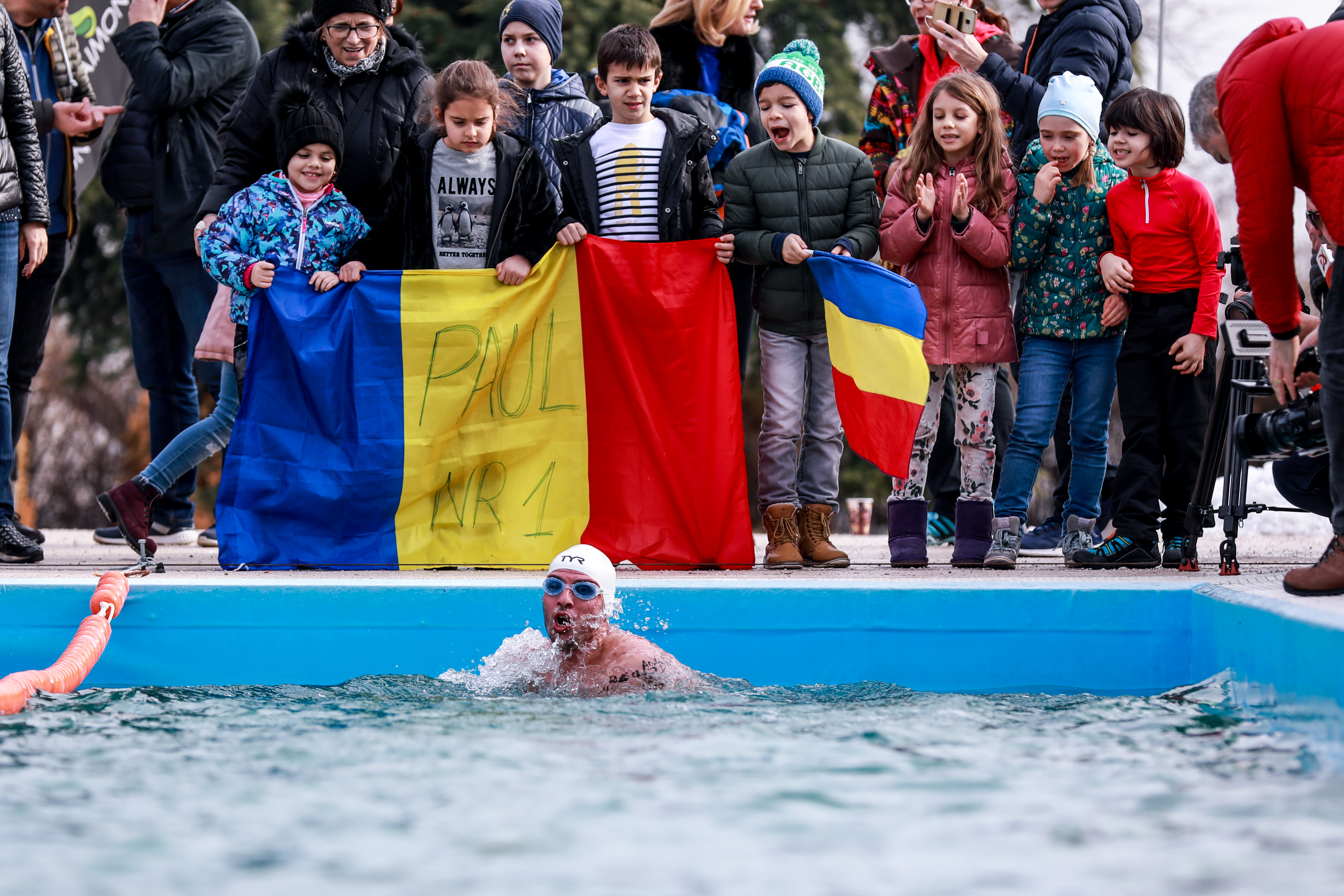 FOTO | Paul Georgescu este Omul Ghețurilor. Vrea să înoate în apele din Antarctica la -22 de grade Celsius