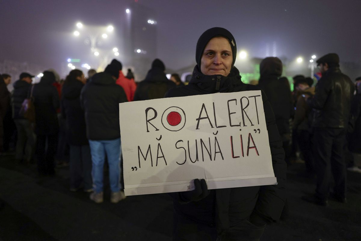 Documentarul Recorder - Justiție capturată. Tot ce s-a întâmplat la conferința de presă CAB. Protest în București și la Cluj-Napoca