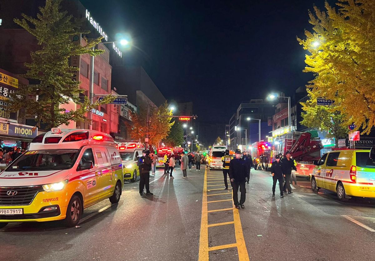 Cel puțin 156 de morți și 151 de răniți într-o busculadă creată la petrecerea stradală de Halloween din Seul