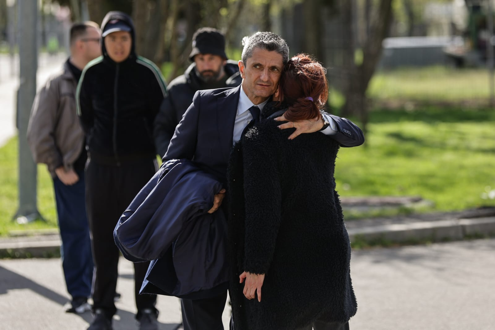 Live Video Mircea Lucescu a ajuns pentru ultima oară pe Arena Națională. Sicriul cu trupul neînsuflețit al legendarului antrenor, depus pe stadion