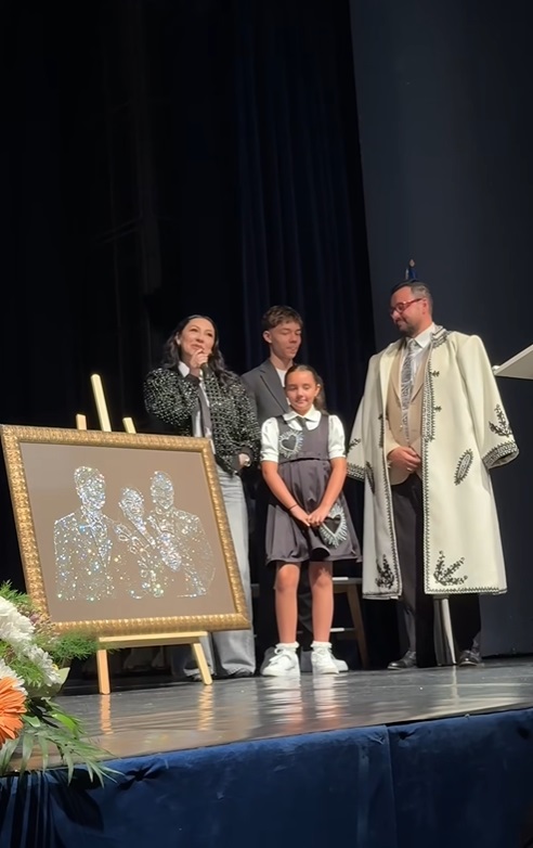 Cătălin Măruță, cetățean de onoare al orașului Târgu Jiu. Primarul l-a felicitat, iar Andra a plâns de emoție. „E locul unde am copilărit”