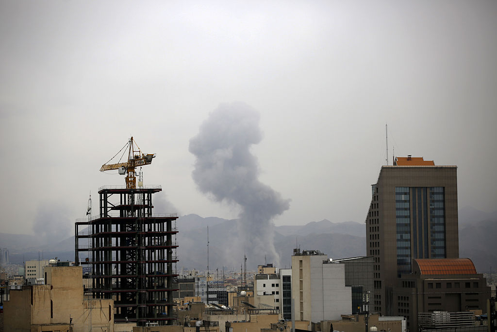 Sötétségbe borultak az iráni városok, hátborzongató helyzetről számoltak be a lakosok