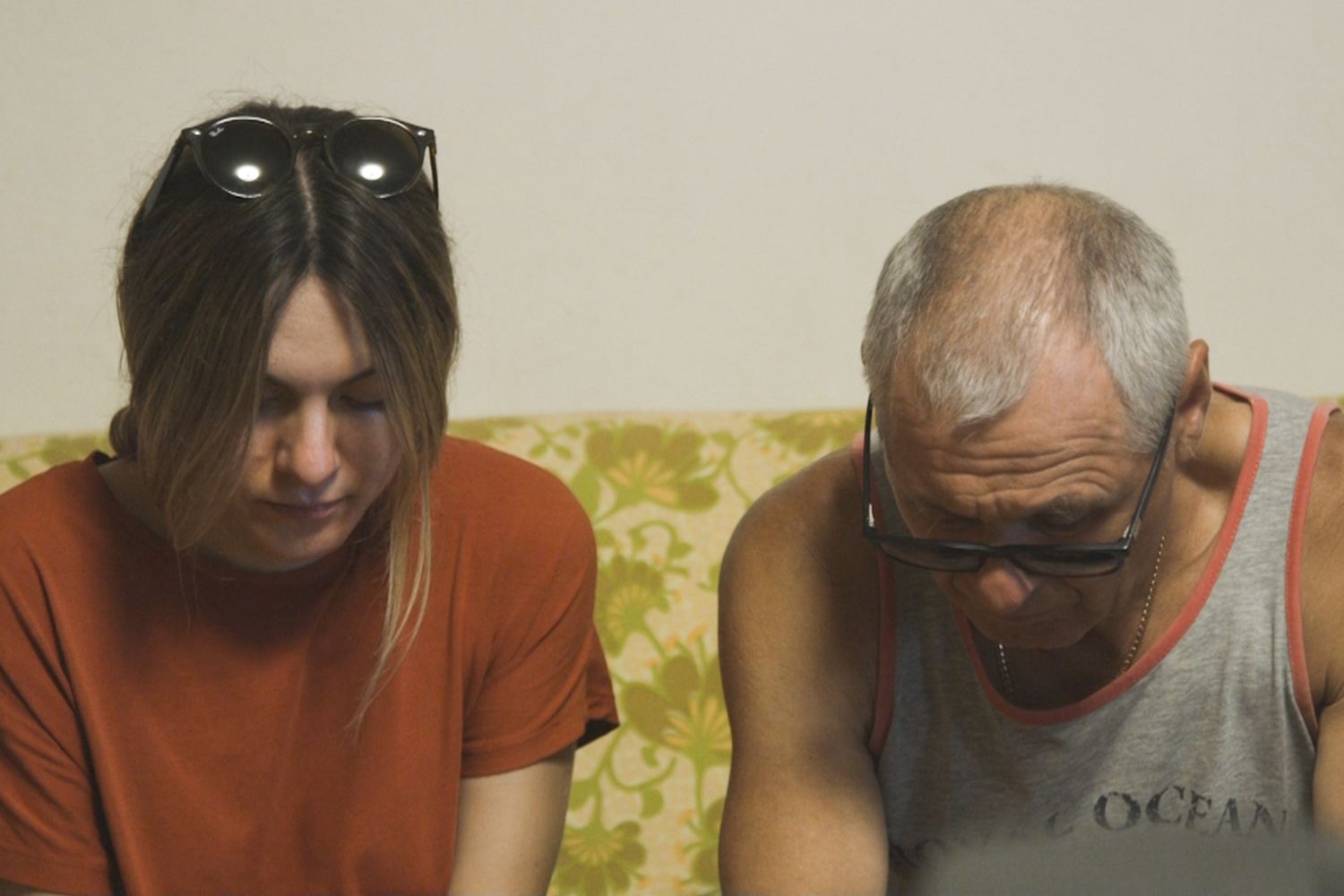 „TATA”, un film rupt din rai