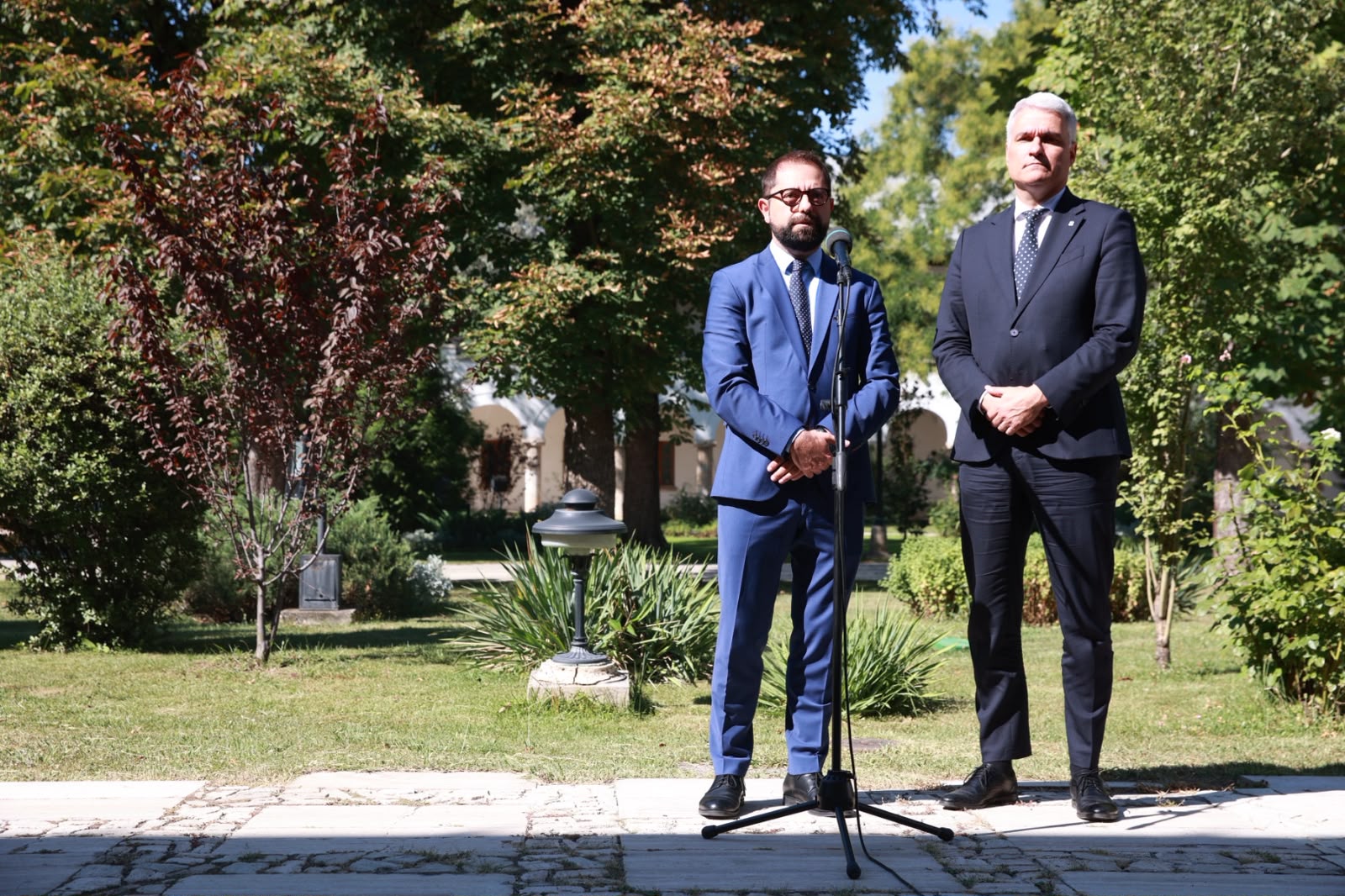 Consultările privind legea salarizării între președinte și șefii partidelor s-au încheiat fără niciun acord. Unul dintre lideri nu a venit la Cotroceni