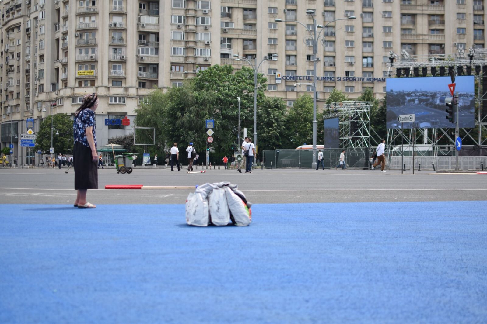 FOTO&VIDEO / Cum s-a desfăşurat mitingul PSD. Peste 100.000 de oameni au umplut Piaţa Victoriei