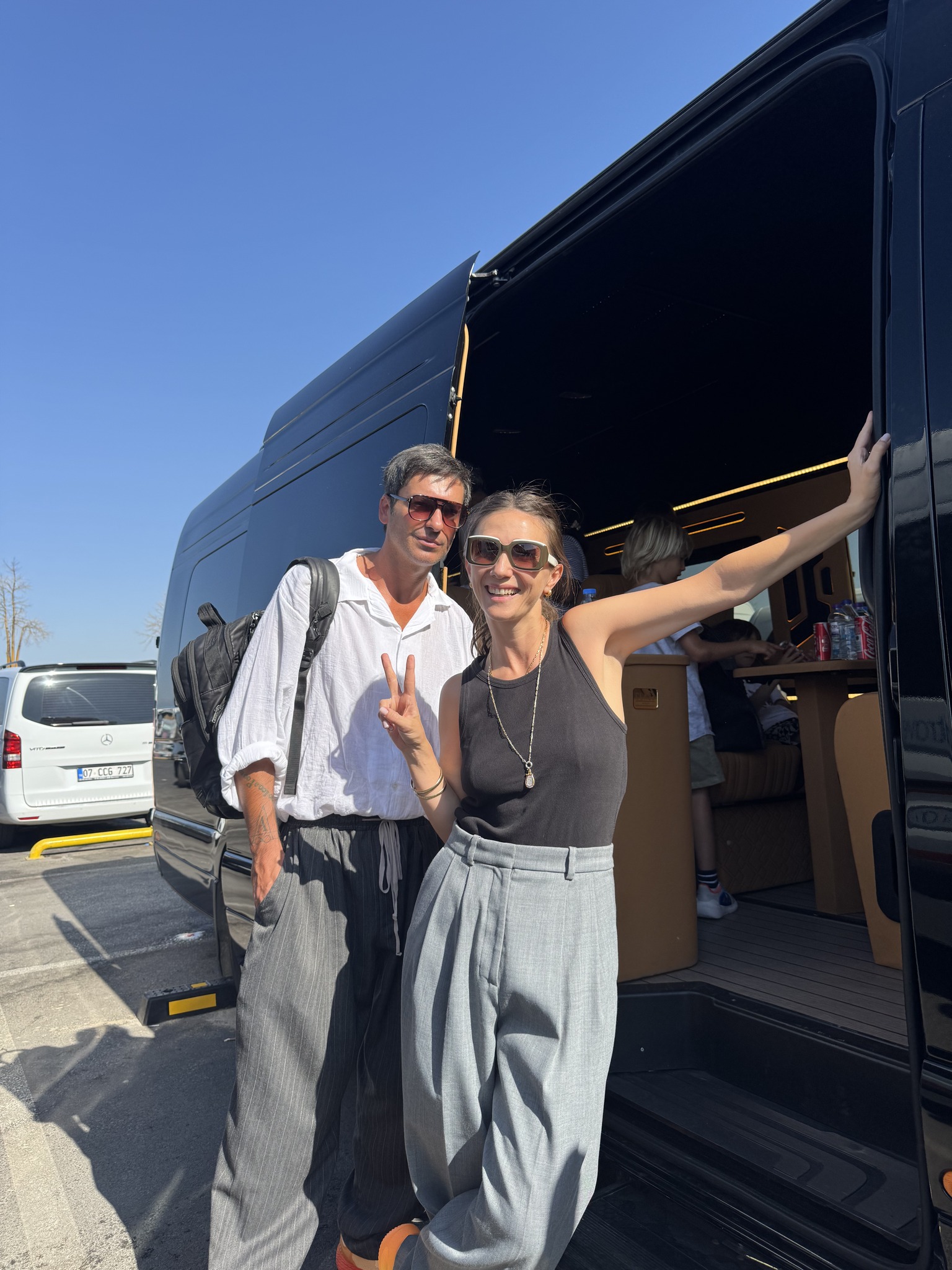 Mesajul lui Radu Vâlcan pentru Adela Popescu, care a împlinit 39 de ani: „Îți doresc să mă iubești la fel”. Fanii au reacționat
