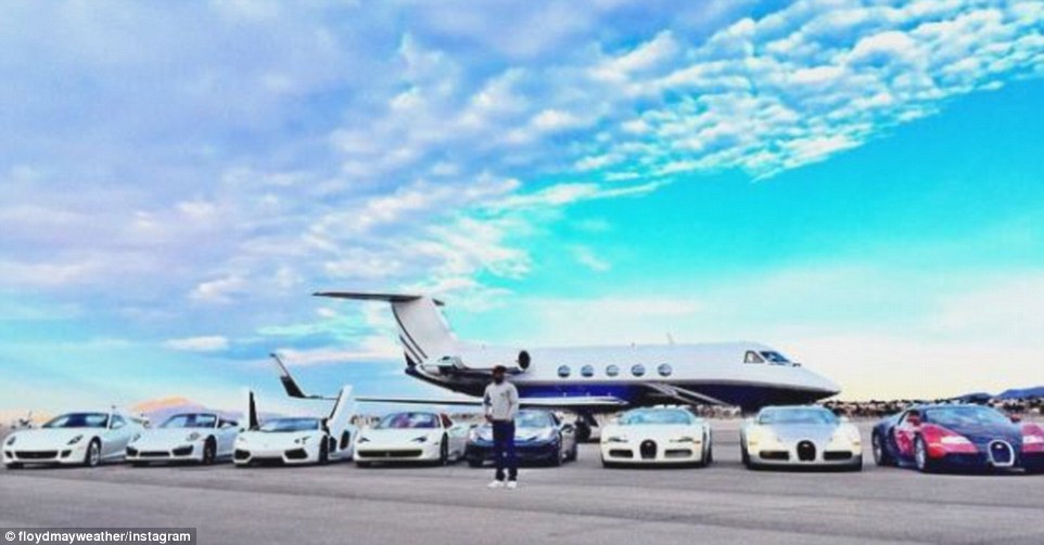Floyd Mayweather și-a scos colecția de mașini la aer. Cât costa colecția pugilistului / FOTO&VIDEO