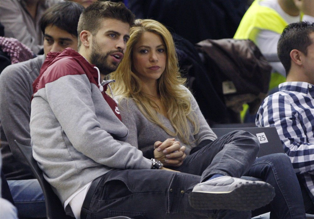 Shakira a aflat că a fost înșelată de Gerard Pique în timp ce tatăl ei era la terapie intensivă: „Mă părăsea când aveam cea mai mare nevoie de el”