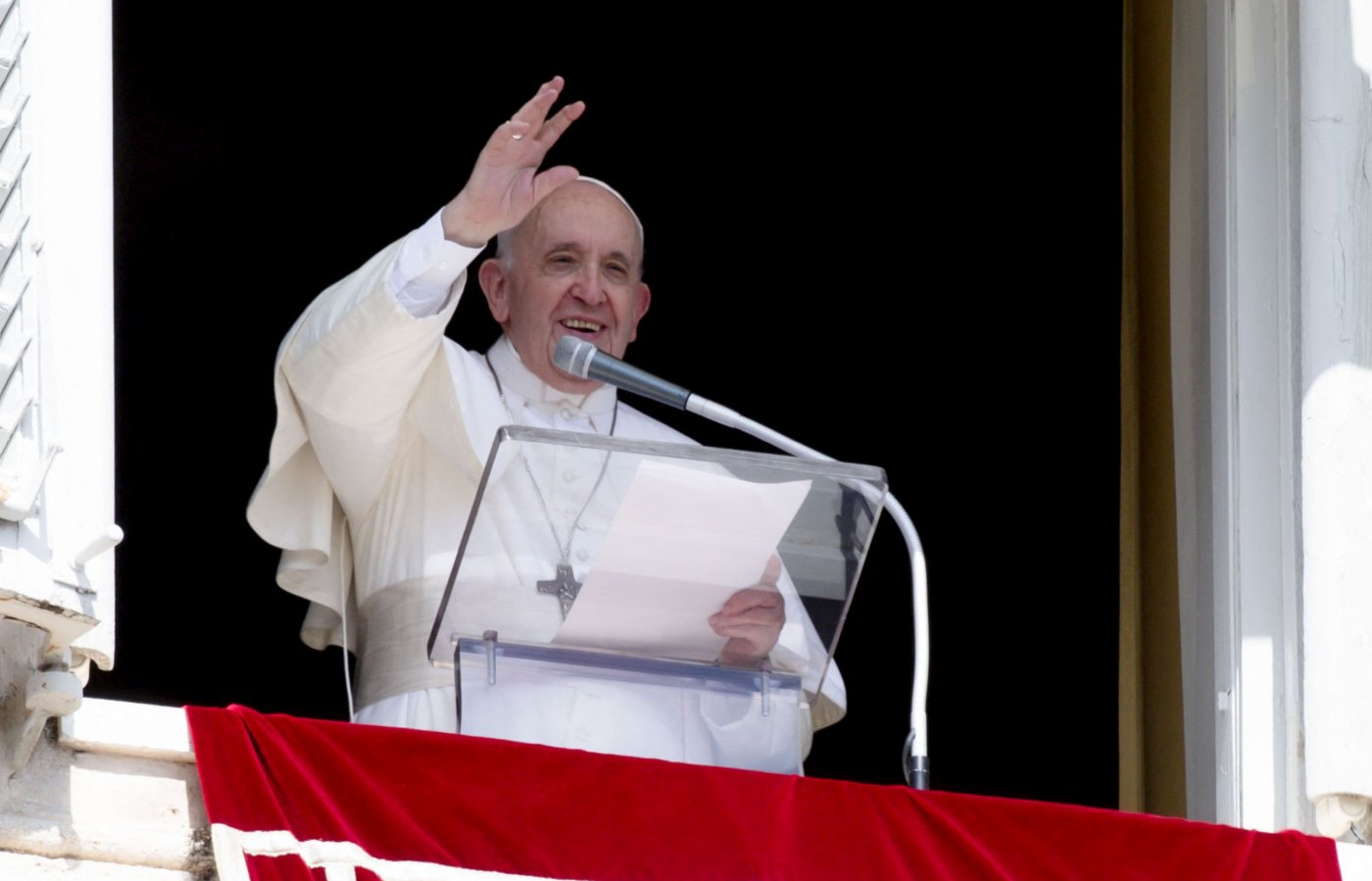Ce a simțit Adrian Mutu când s-a întâlnit cu Papa la Vatican, în anul 2001: „Au fost cinci secunde”