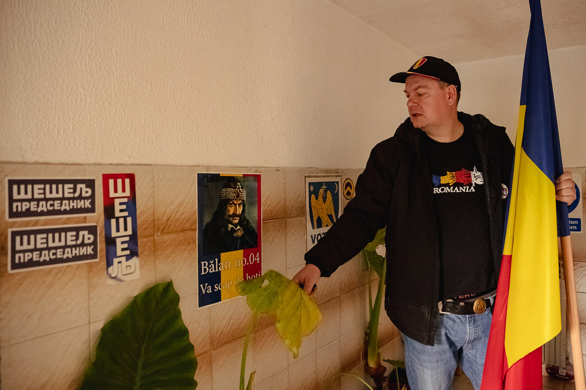 Ce crede un român din Belgrad despre politicienii din țară: „Ponta se sărută cu Vucic, dar nu zice de românii de aici, Simion s-a folosit de noi!” | VIDEO