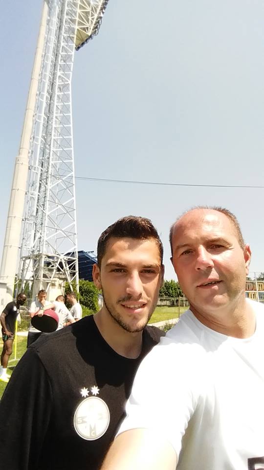 Steliști cu inimă mare: Rădoi a deschis porțile de la Mogoșoaia pentru un suporter special / FOTO