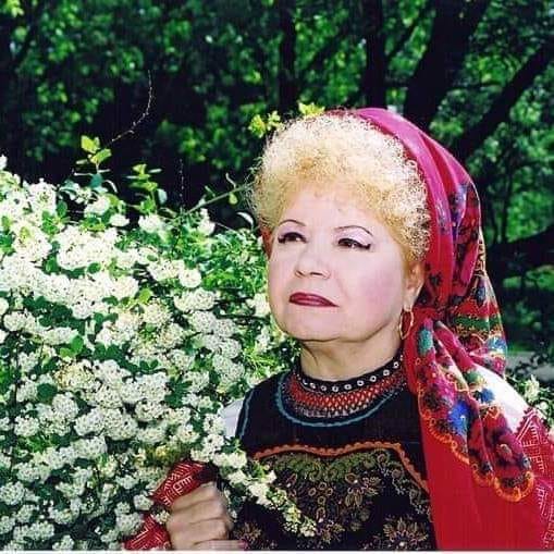 Saveta Bogdan, nevoită să se încălzească prin magazine din cauza frigului din casă. Ce spune despre Ilie Bolojan: „Crede că strânge acum banii”