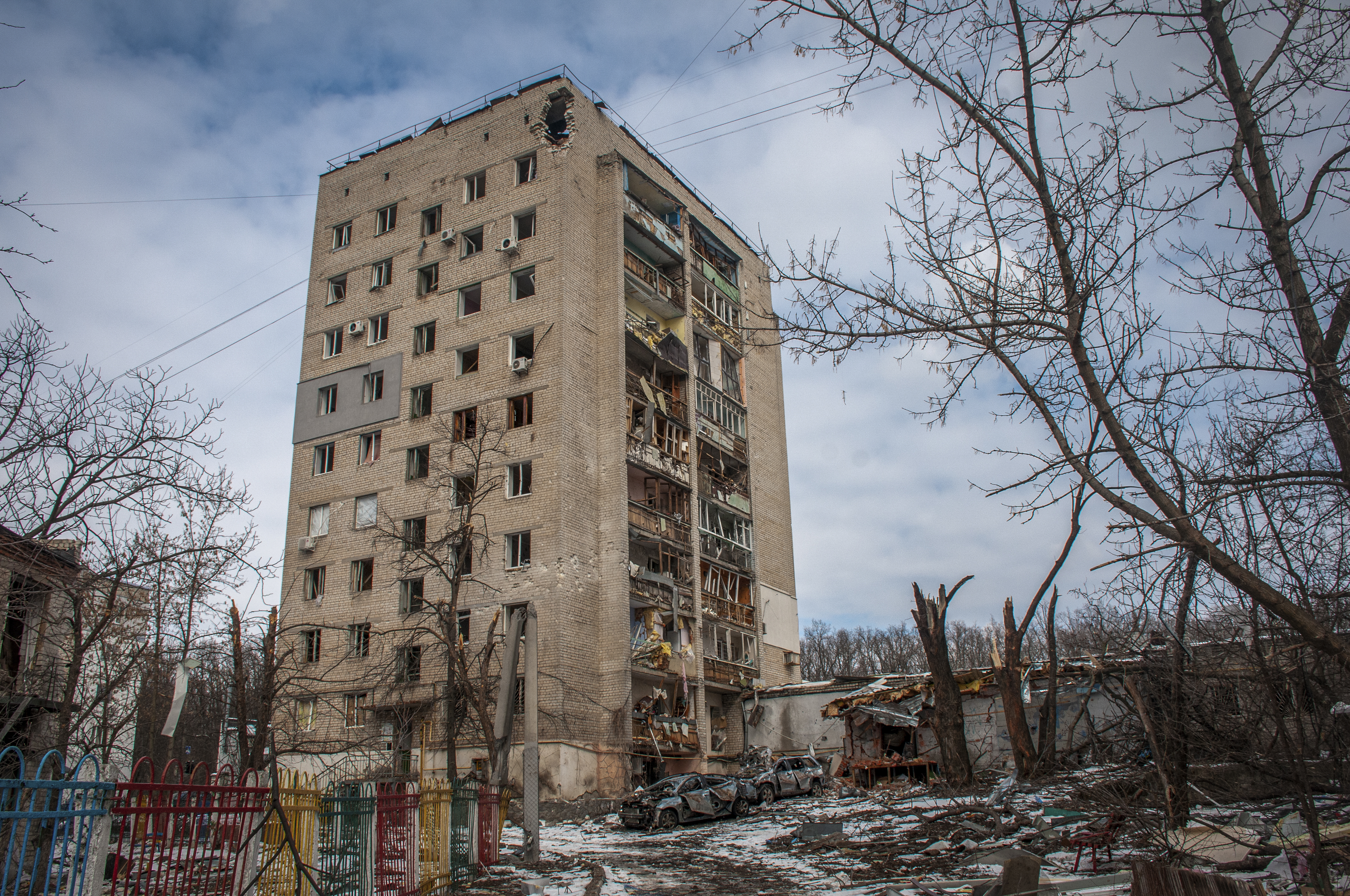 LIVETEXT Război în Ucraina, ziua 20 | Kievul, sub interdicție de circulație până joi, după intensificarea bombardamentelor. În Mariupol, armata rusă a luat ostatici medicii și bolnavii dintr-un spital