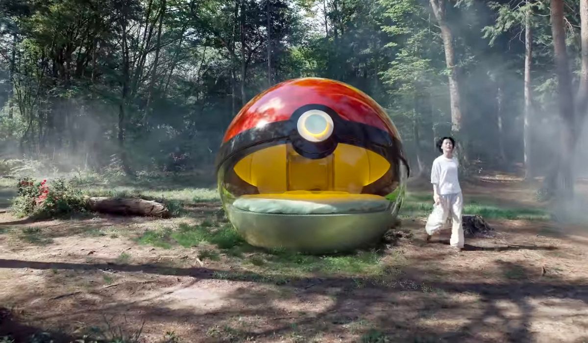 Cum arată camera de hotel în formă de Poké Ball din Japonia
